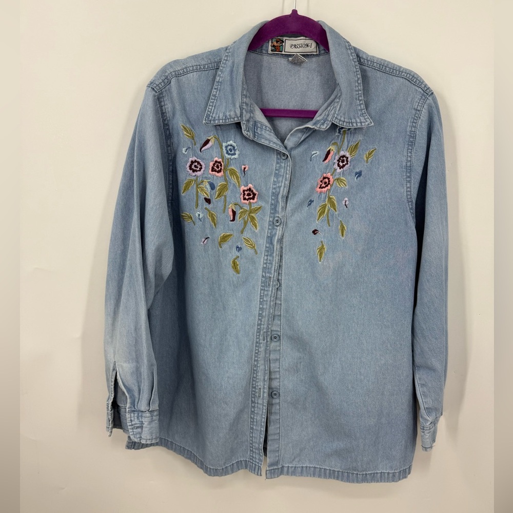 Passion 1 cotton denim  BoHo cottage core floral embroidery button front shirt L